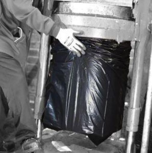 Picture of x100 140lt Black Compactor Sack HDUTY 20x34x46" CHSA 18Kg 508x864x1168mm